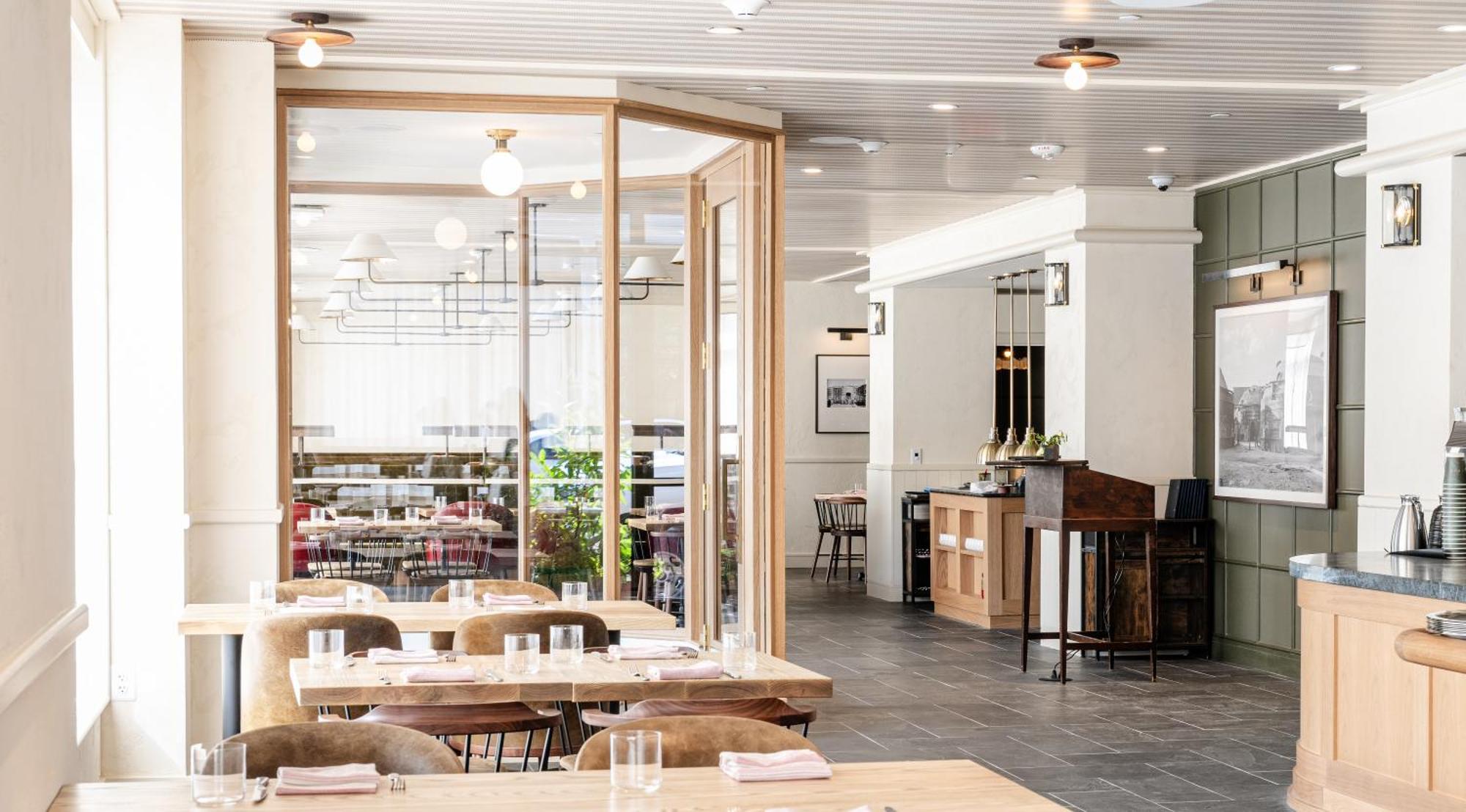 Hotel Heron Old Town Alexandria Bagian luar foto